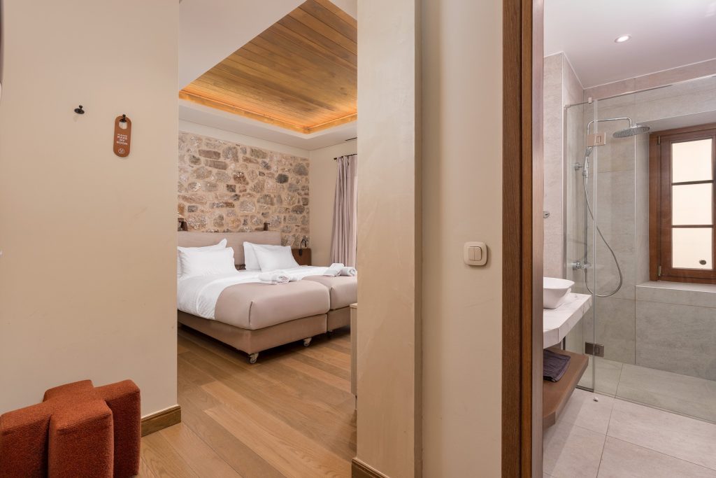 Mikri_Arktos_Bed_11