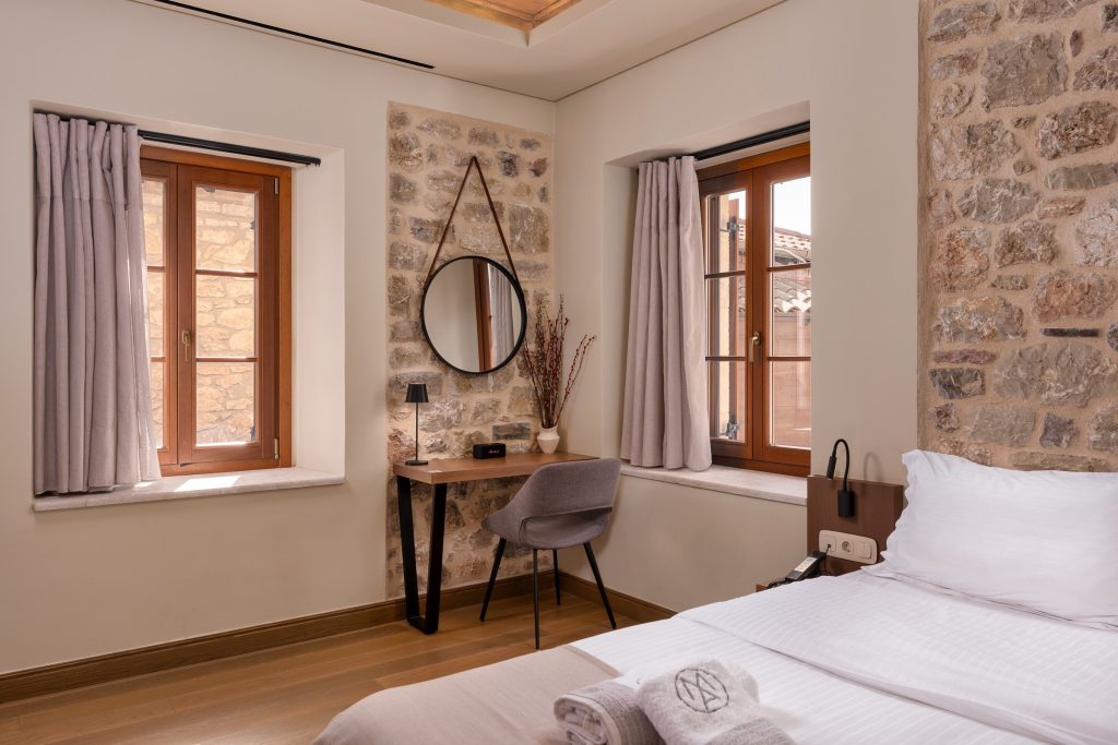 Mikri_Arktos_Bed_18