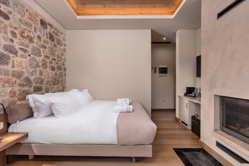 Mikri_Arktos_Bed_39